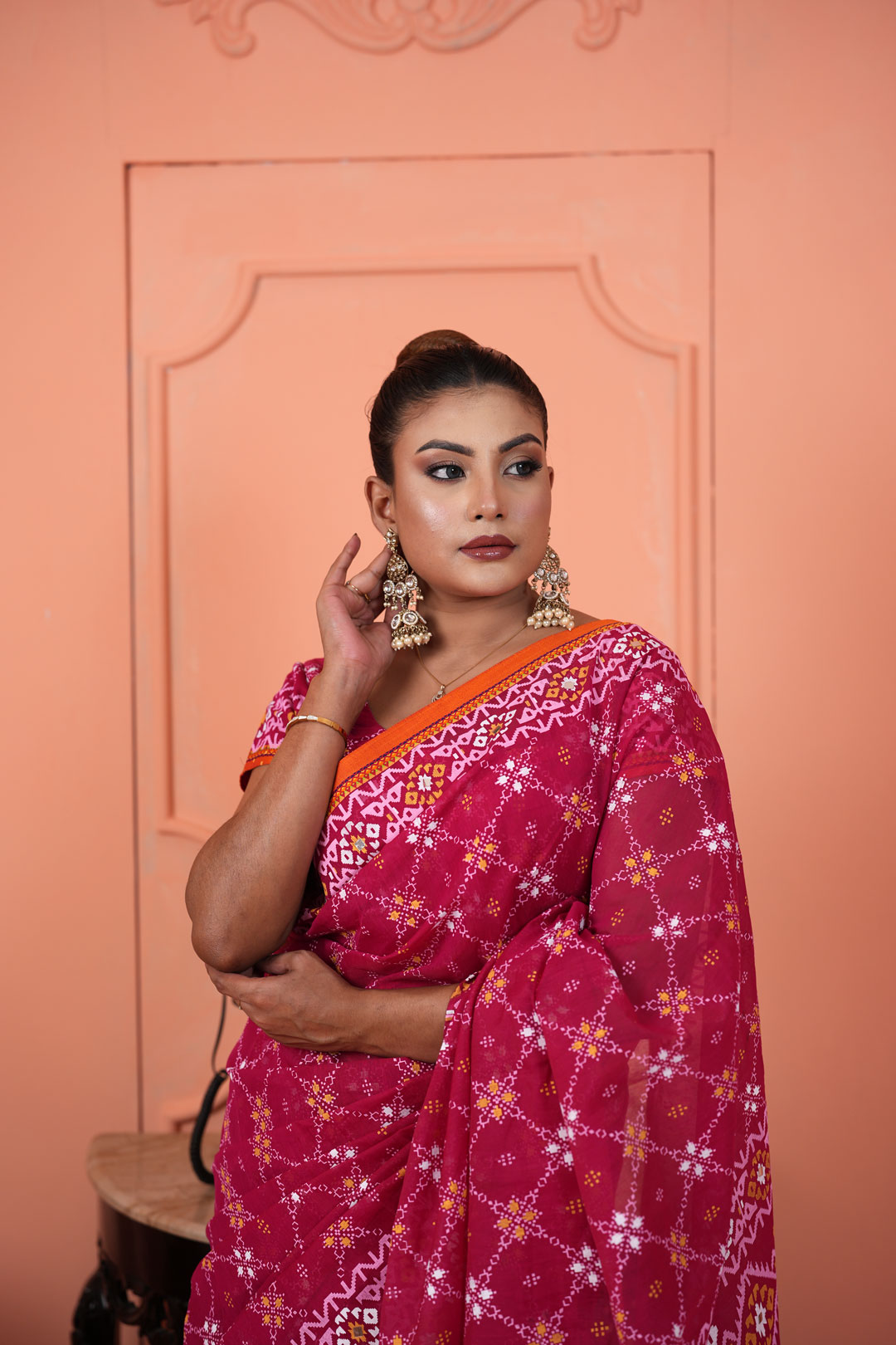 প্রিমিয়াম সুতি শাড়ি | মিরর ওয়ার্ক | গোলাপী কালার | ম্যাচিং ব্লাউজ পিস preview 2